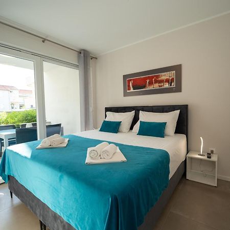 Relax Apartments Novalja Exterior photo