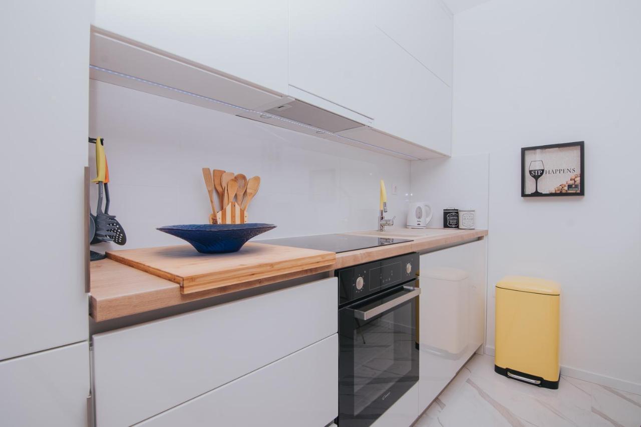 Relax Apartments Novalja Exterior photo