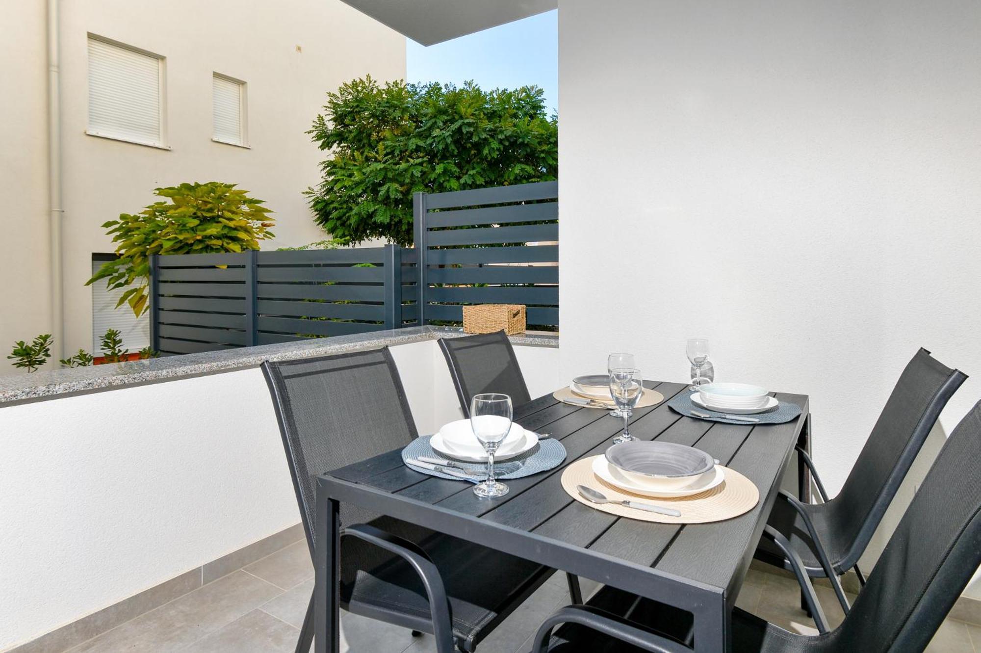 Relax Apartments Novalja Exterior photo