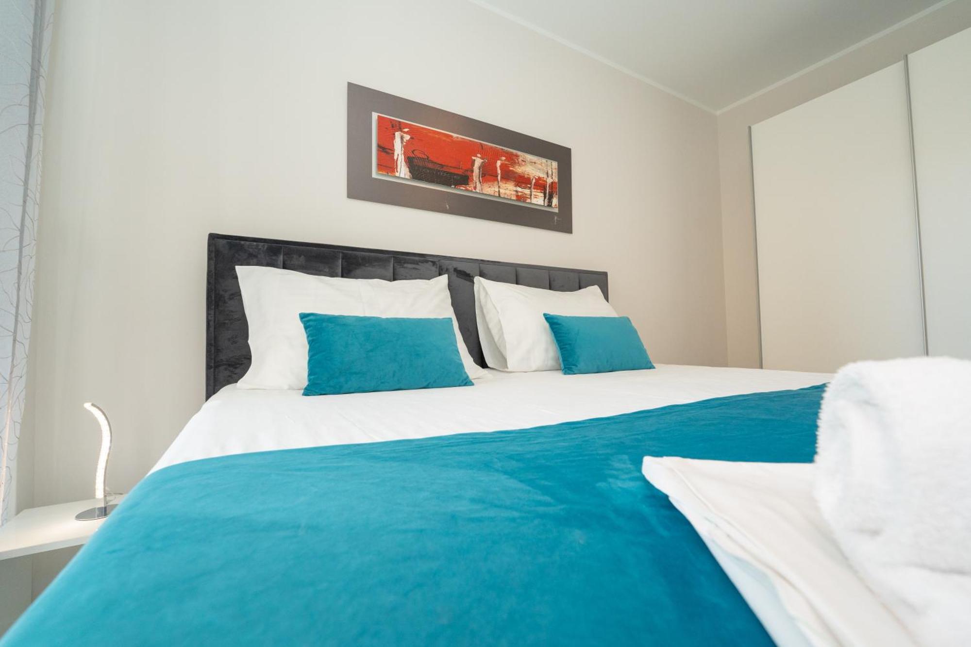 Relax Apartments Novalja Exterior photo
