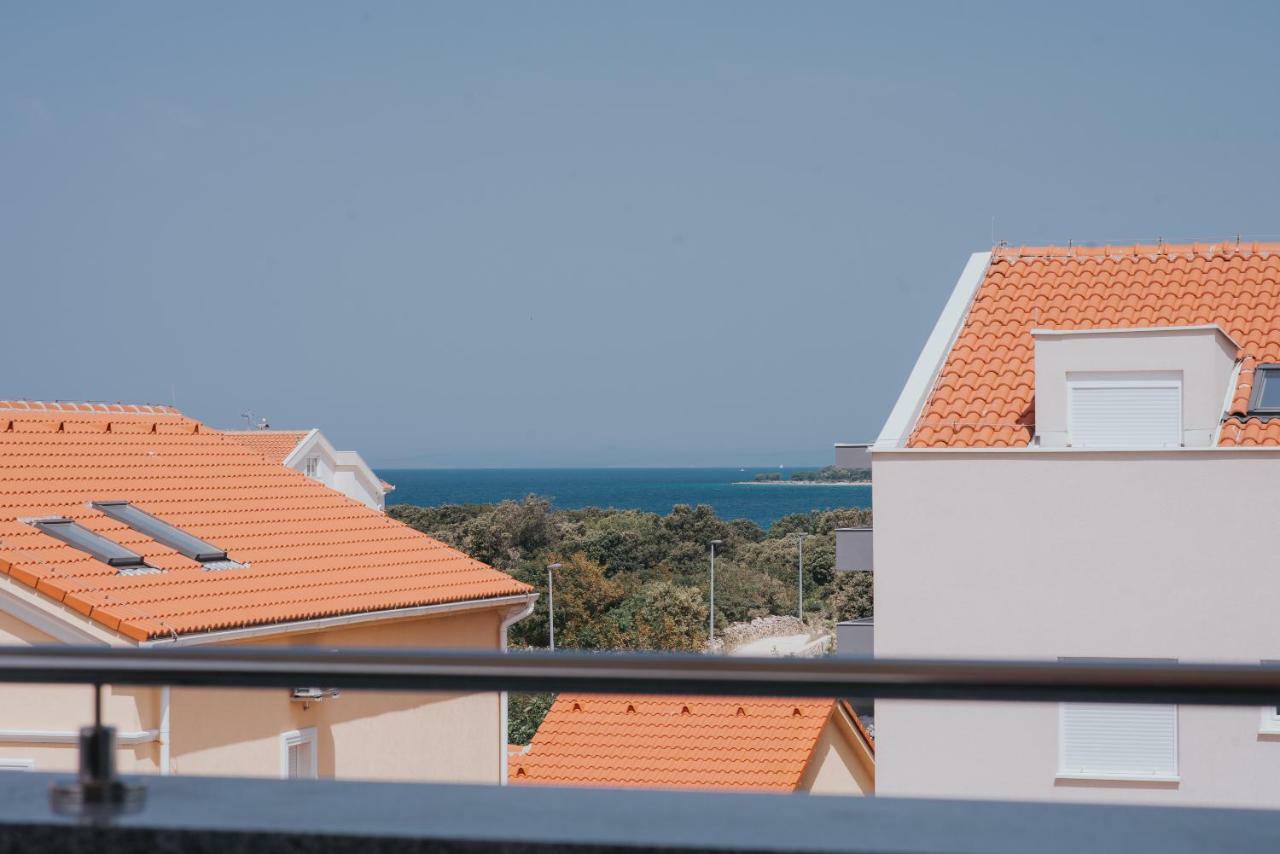 Relax Apartments Novalja Exterior photo